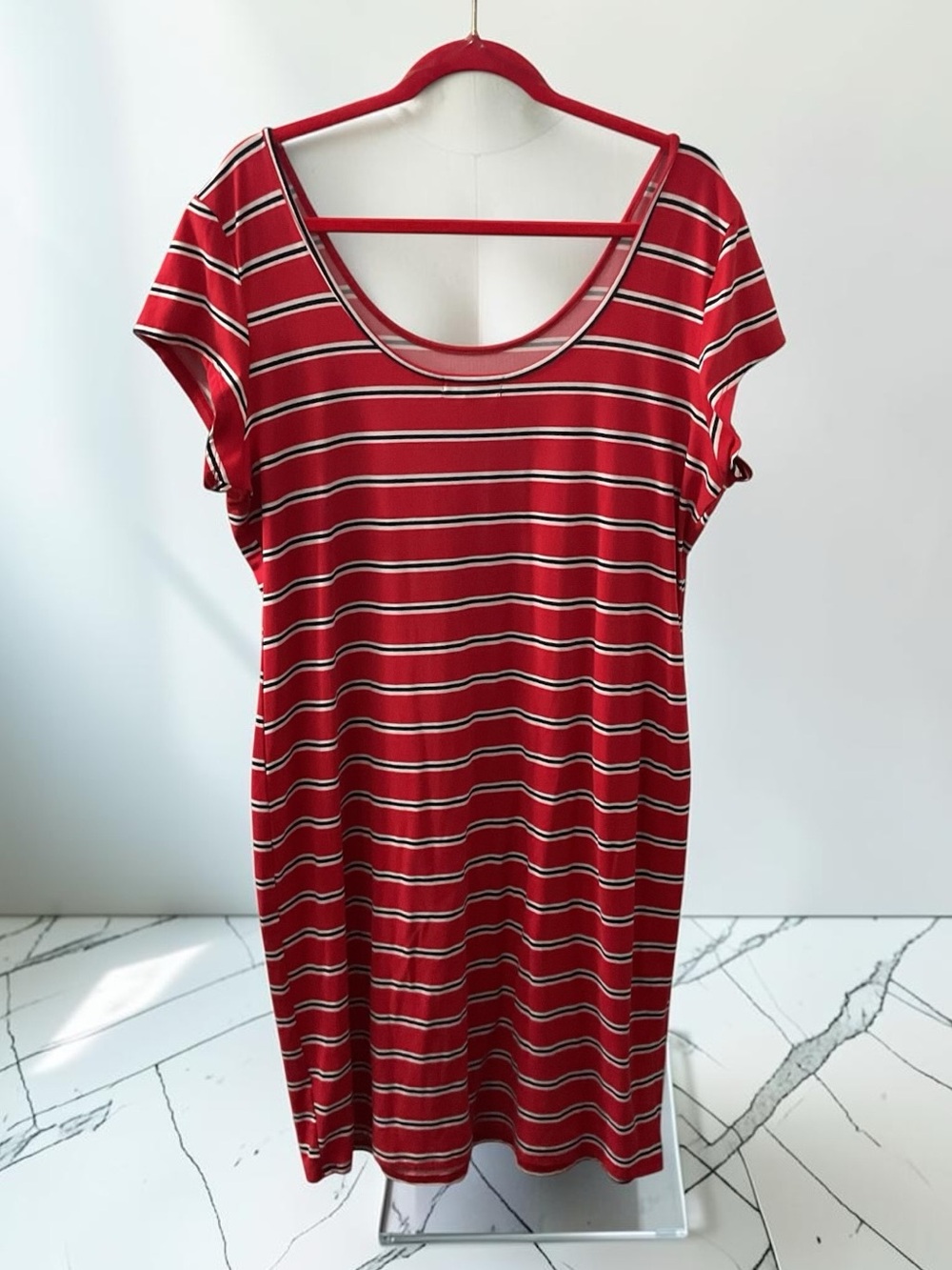 Red Striped Scoop Neck Women's Dress P:22” L:40” - Picture 2 of 4